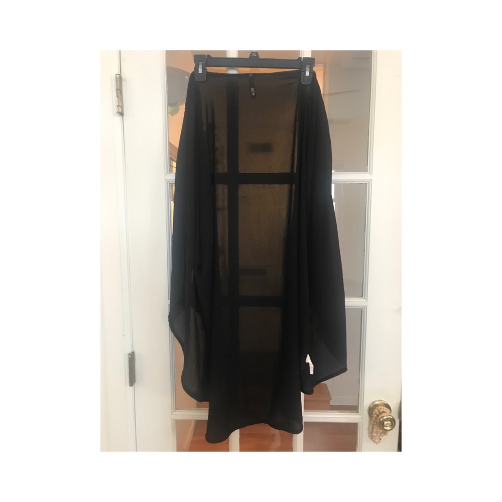 Black shawl
